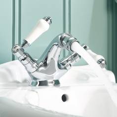 Regal Traditional Bathroom Chrome Lever Toilet Bidet Mixer Tap 