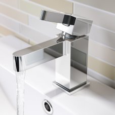 Selwyn Bathroom Taps